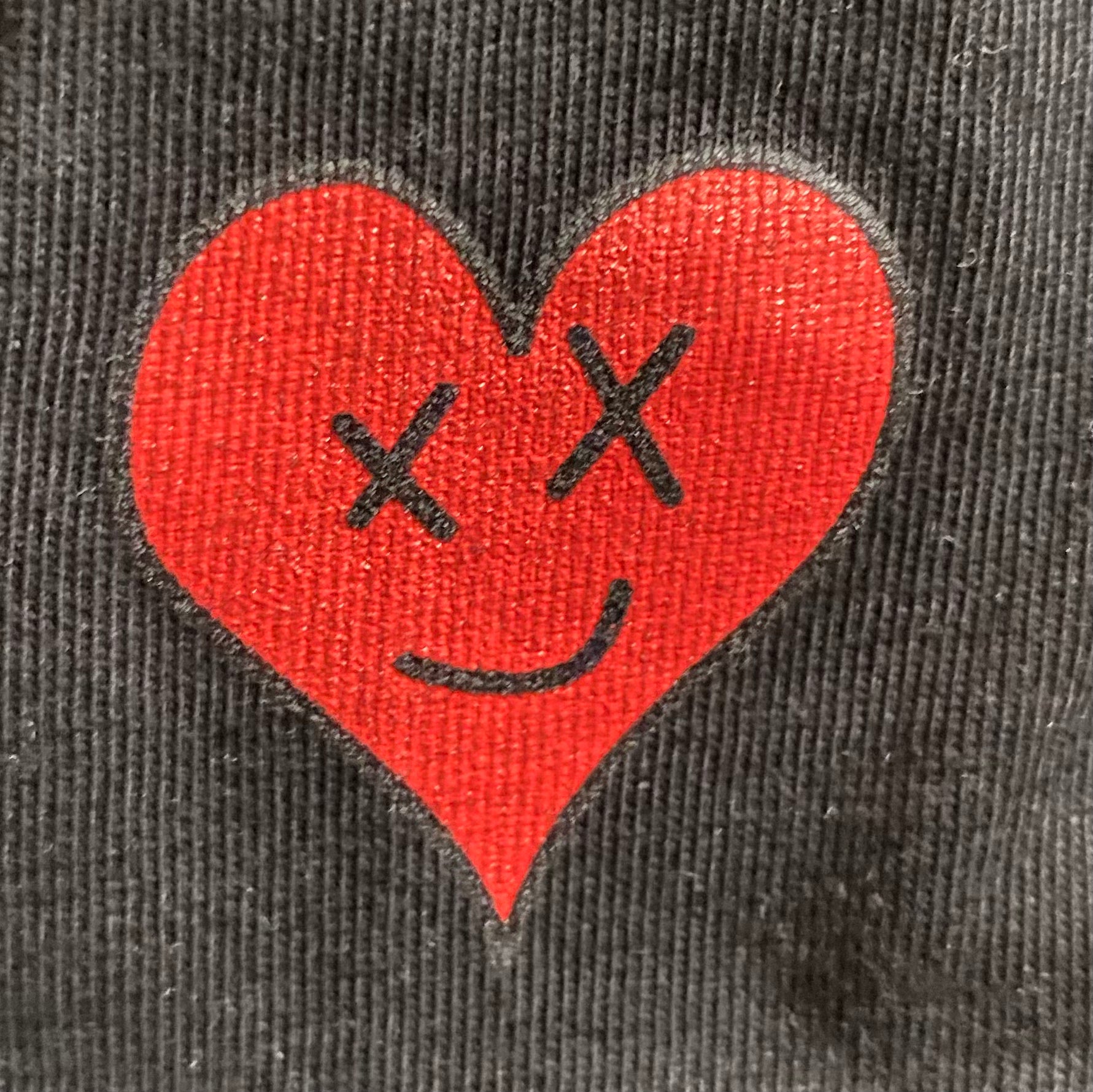 Distressed Black Queen - Hearts (B)